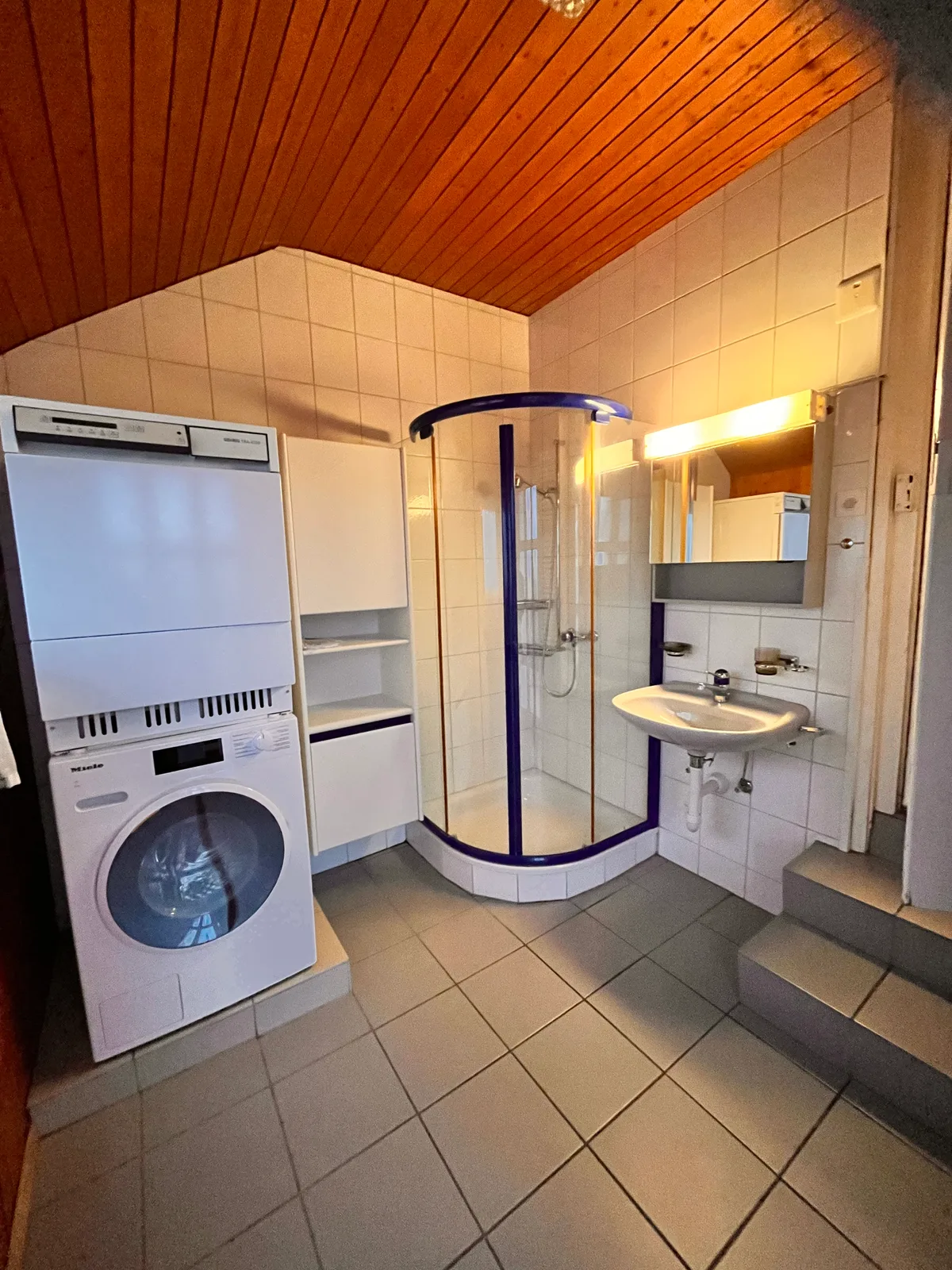 4.5 Zimmer Duplex Haus mit Garten